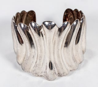Vintage Sterling Women's Cuff Bracelet, Ridged  [202149]