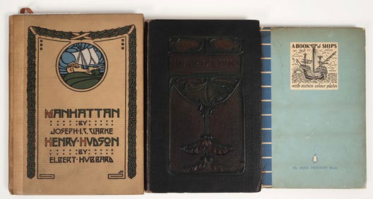 Vintage Book Trio [202290]