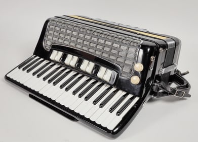 Guerrini Full Size Accordion [201436]