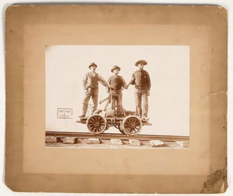 Hand Pump Rail Car Mounted Photograph, St. Paul, Minnesota [201666]