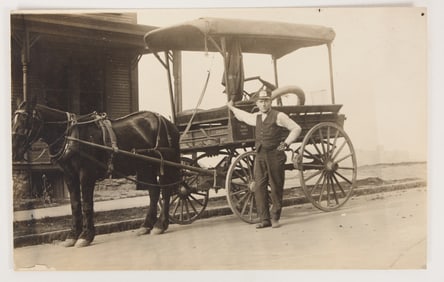 Wells, Fargo & Co. Wagon and Messenger RPC c.1907 [205825]