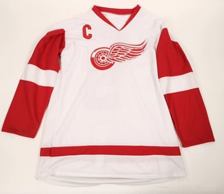 Gordie Howe Signed Jersey [187347]