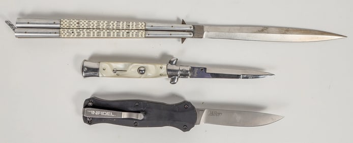 Fighting Knives (3) [202212]