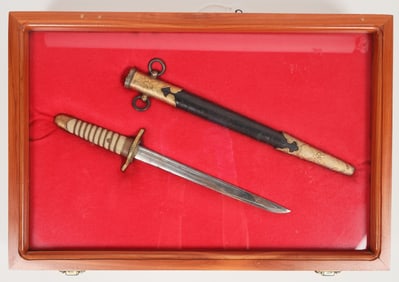 WW2 Japanese Naval Officer's Sword [205816]