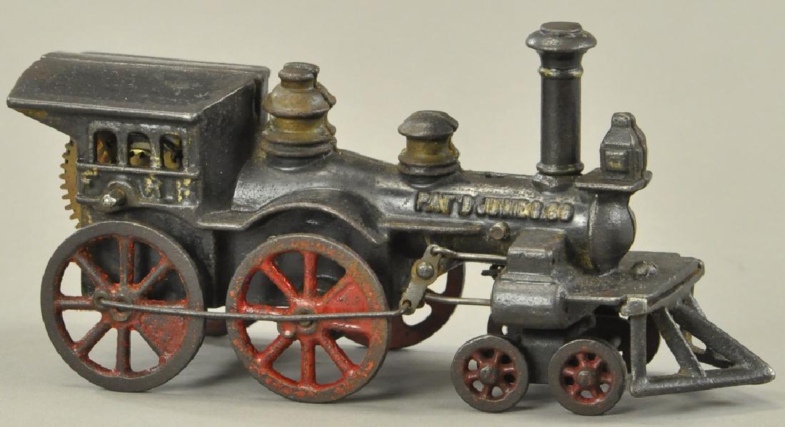 EARLY SECOR PUCK LOCOMOTIVE (1 of 2)