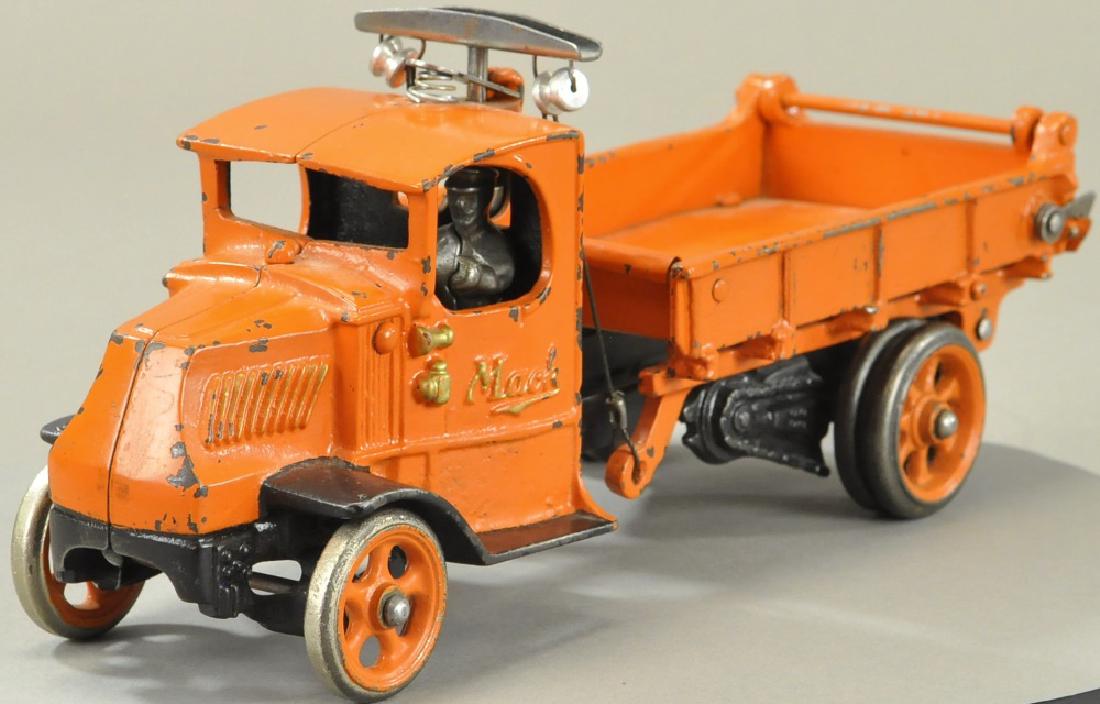 LARGE ARCADE T-BAR MACK DUMP TRUCK (1 of 4)