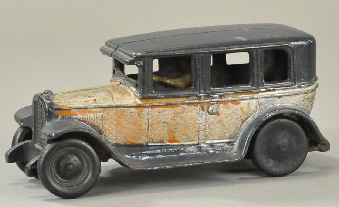 ARCADE FLAT YELLOW CAB (1 of 4)