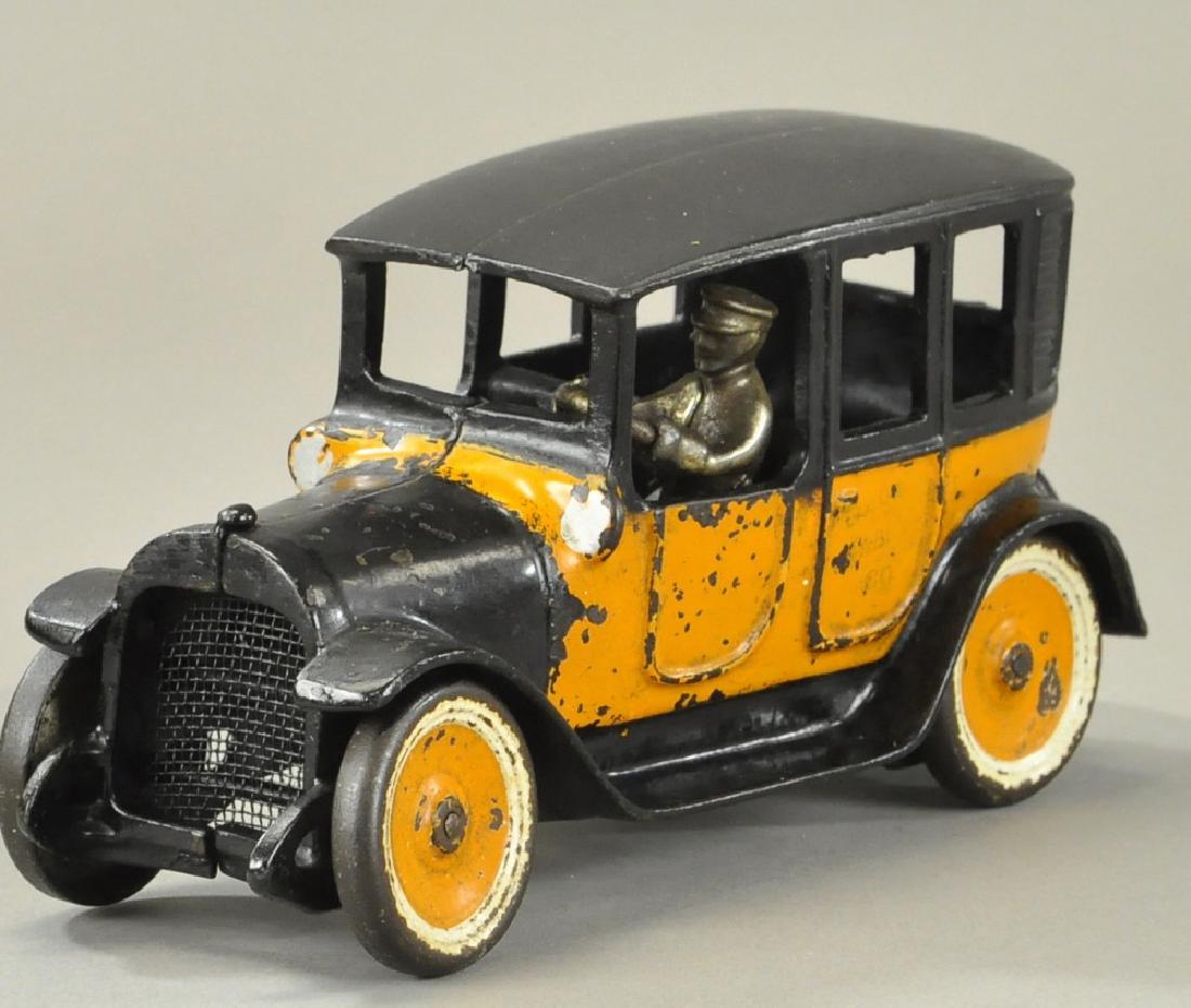 ARCADE YELLOW CAB TAXI (1 of 4)