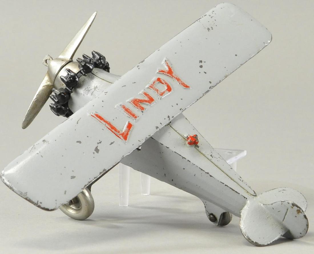 HUBLEY 'LINDY' AIRPLANE (1 of 3)