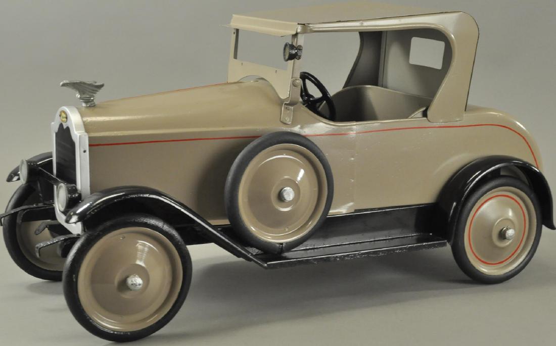 AMERICAN NATIONAL PACKARD COUPE (1 of 4)