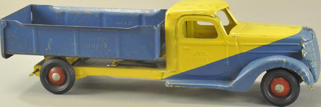 BUDDY L DUMP TRUCK (1 of 2)