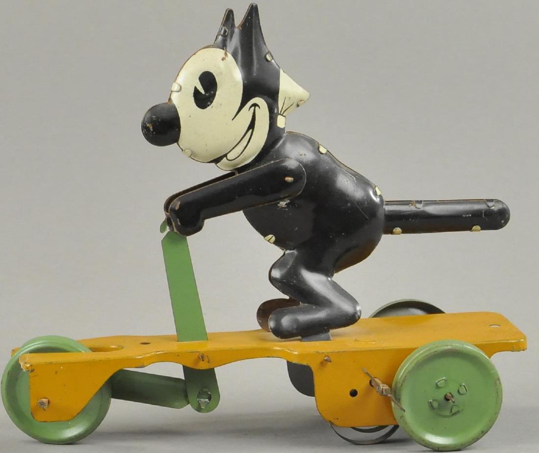 FELIX THE CAT ON SCOOTER (1 of 2)