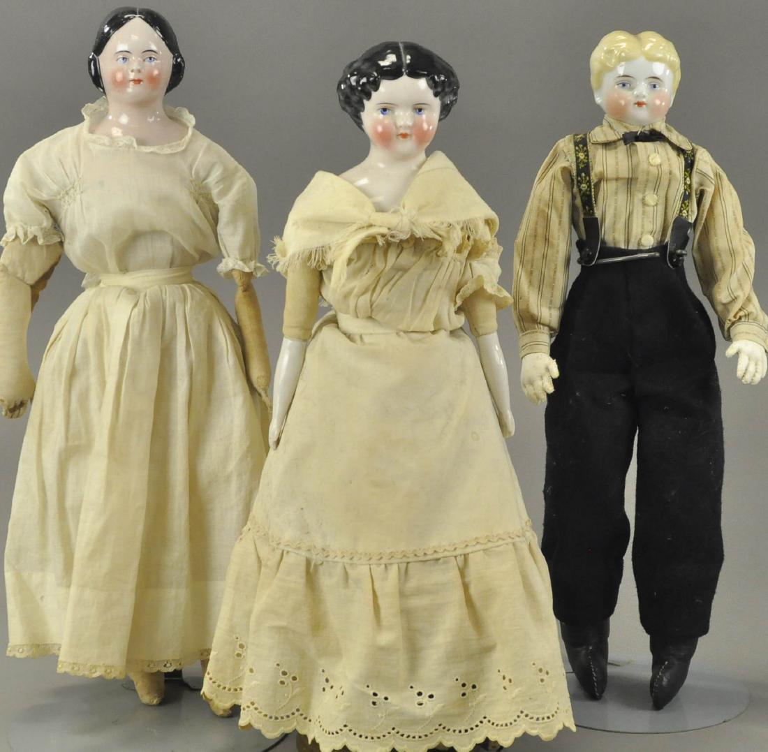 LOT OF THREE GERMAN CHINA SHOULDER HEAD DOLLS (1 of 3)