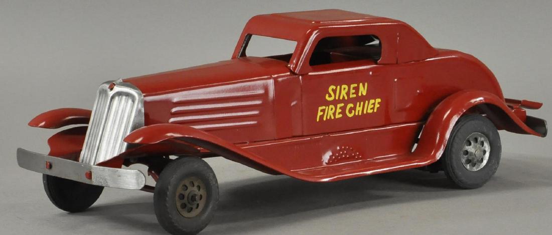 MARX FIRE CHIEF CAR (1 of 2)