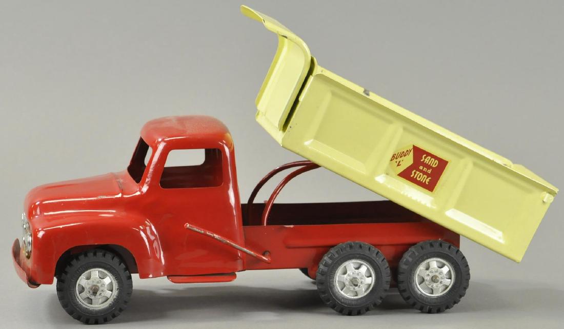 BUDDY L SAND & STONE DUMP TRUCK (1 of 4)
