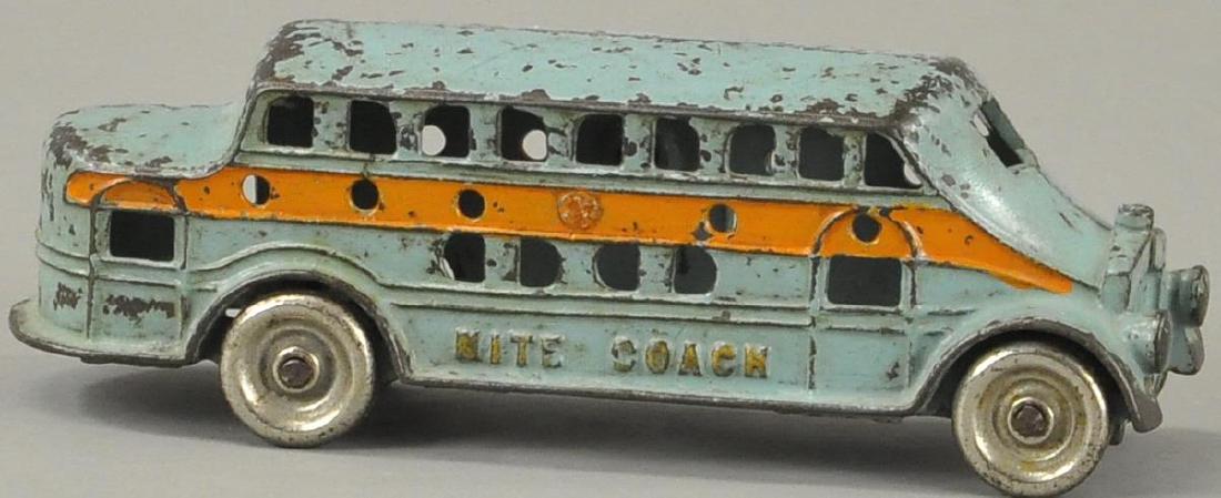 KENTON PICK WICK NIGHT COACH-MEDIUM (1 of 4)