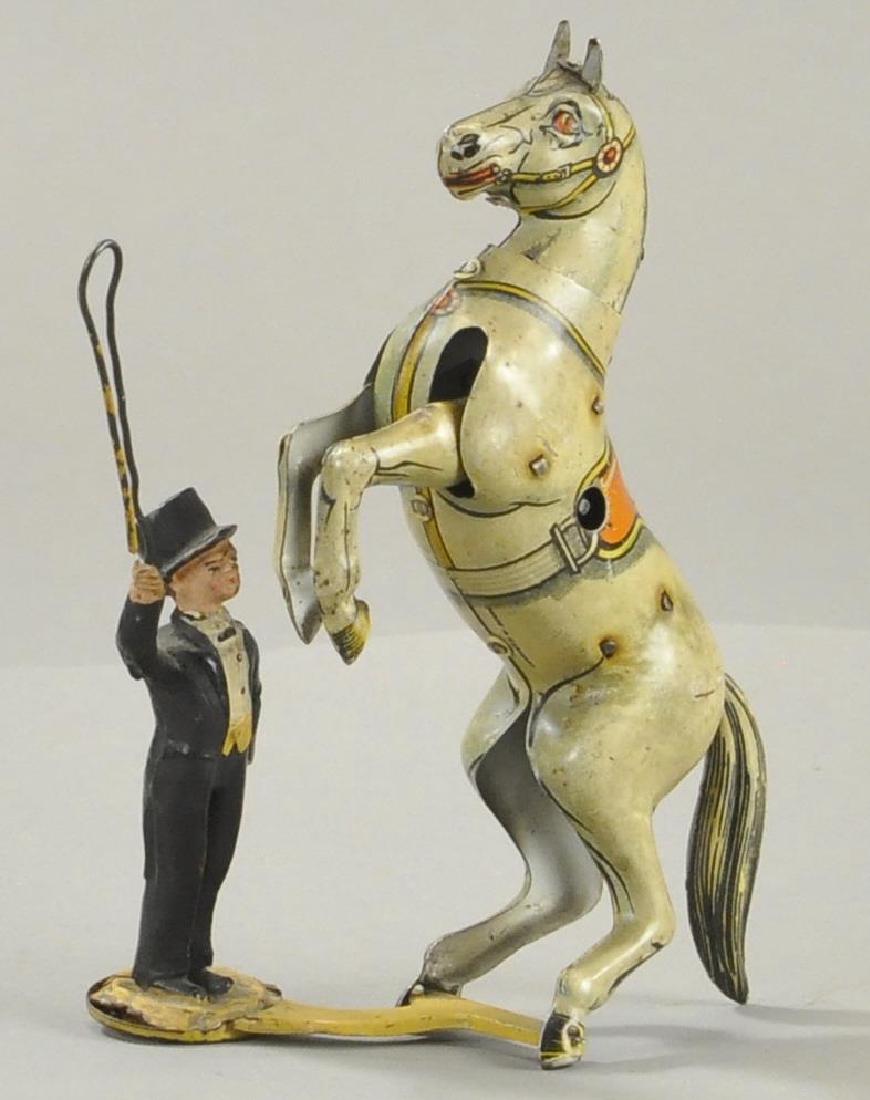 ARNOLD PERFORMING HORSE TRAINER (1 of 3)