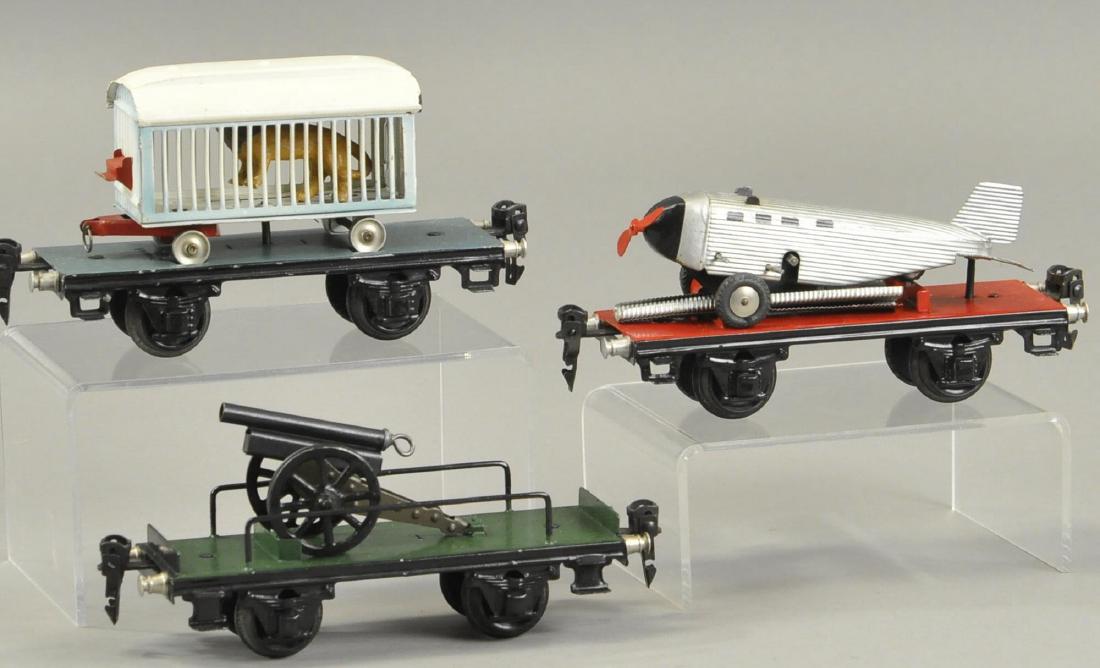 THREE MARKLIN SPECIAL FREIGHT WAGONS (1 of 2)