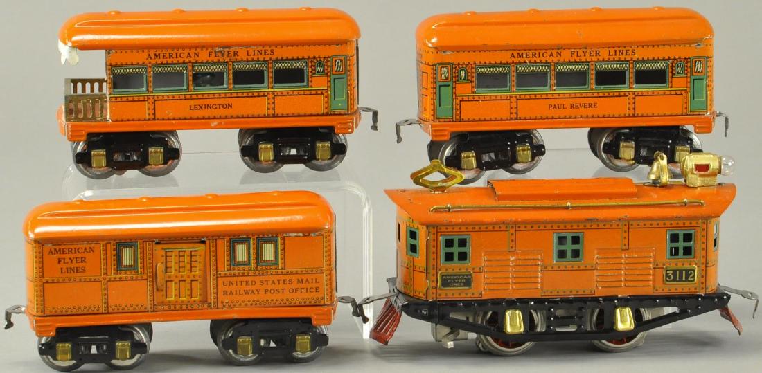 PRE-WAR LITHO AMERICAN FLYER LINES PASSENGER SET (1 of 2)