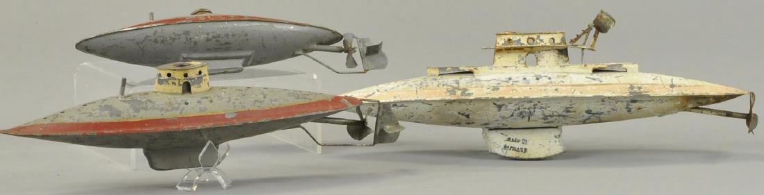 THREE GERMAN TIN SUBMARINES - FLEISCHMANN/BING (1 of 2)
