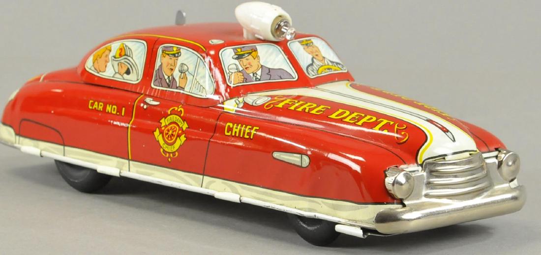 MARX FIRE CHIEF AUTO (1 of 4)