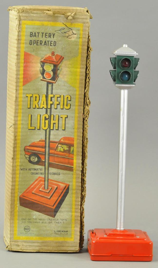 LINEMAR TRAFFIC LIGHT W/ BOX (1 of 3)