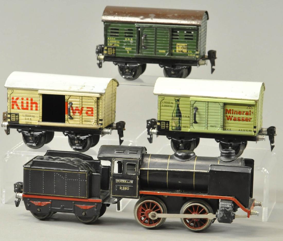 MARKLIN 1930S FREIGHT SET (1 of 2)