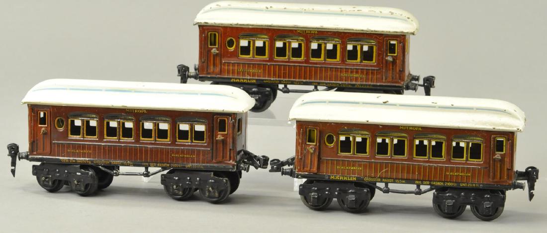 THREE MARKLIN MITROPA WOOD SIDE CARS (1 of 2)