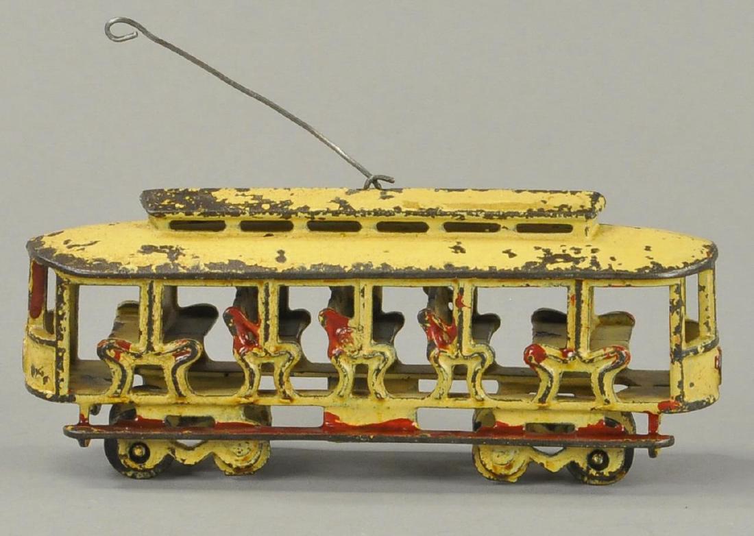 KENTON SUMMER TROLLEY (1 of 4)