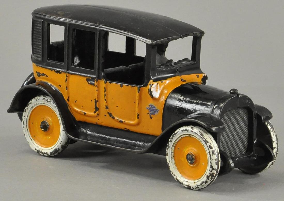 ARCADE YELLOW CAB TAXI (1 of 3)