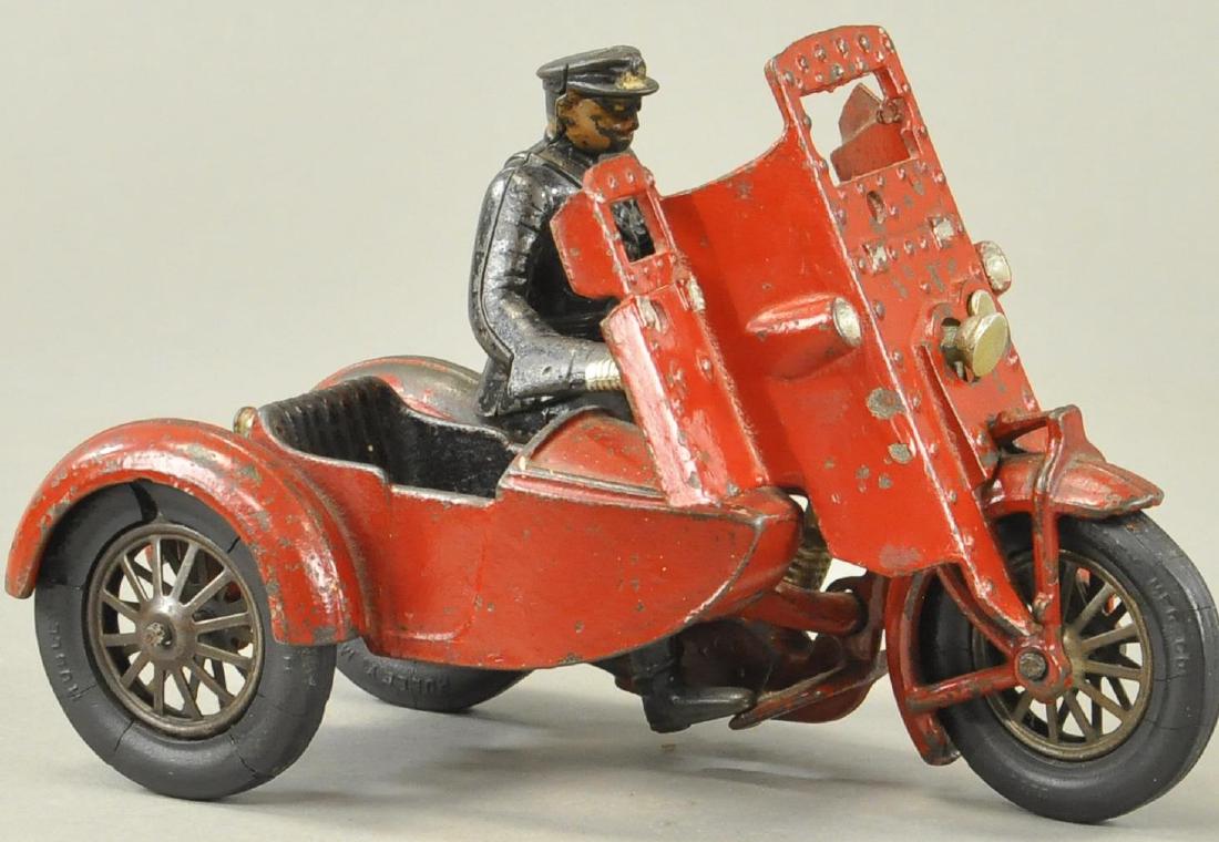 HUBLEY INDIAN MOTORCYCLE WITH ARMOR SHIELD (1 of 4)