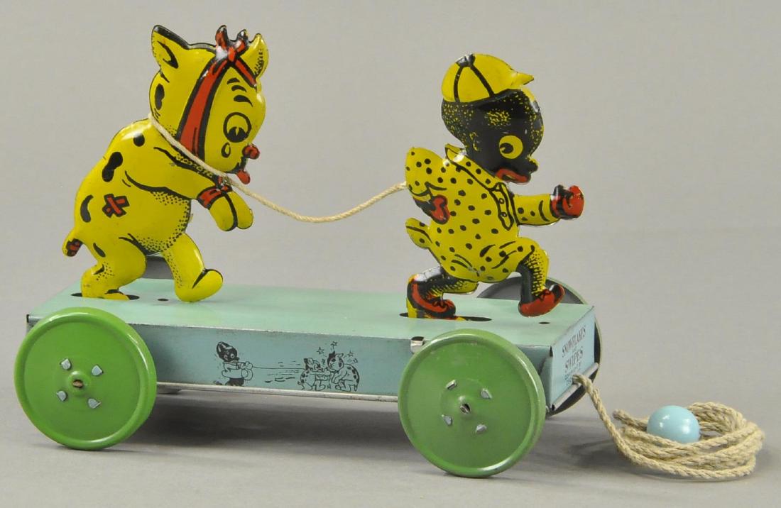 SNOWFLAKE AND SWIPES PULL TOY (1 of 4)