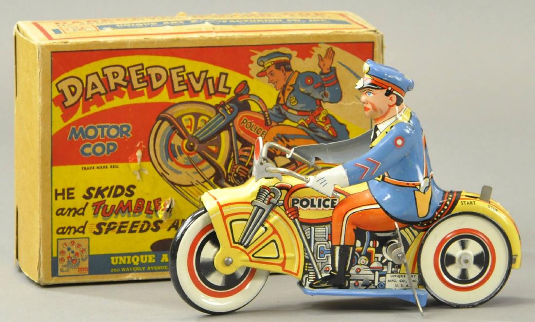 UNIQUE ART DAREDEVIL POLICE MOTORBIKE W/ BOX (1 of 3)