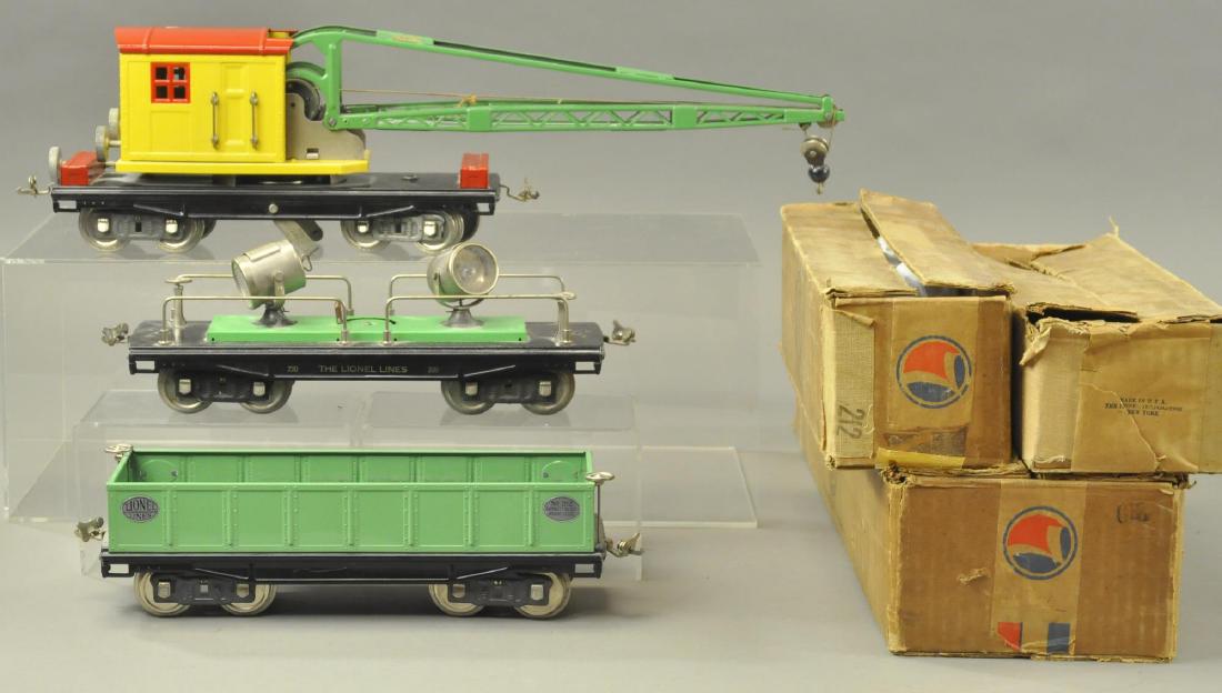 LIONEL FREIGHT CAR LOT 219, 220, 212 (1 of 4)