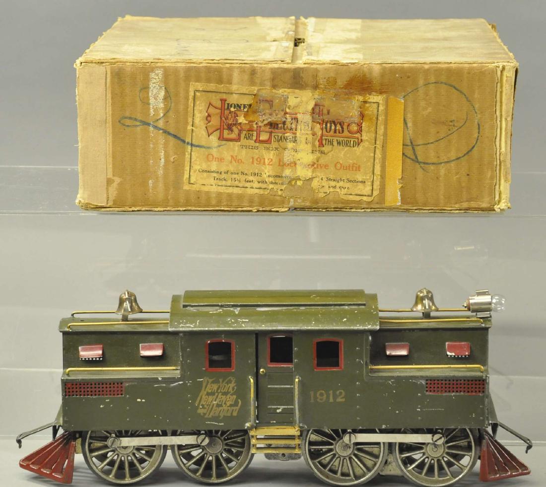 LIONEL 1912 LOCOMOTIVE WITH BOX