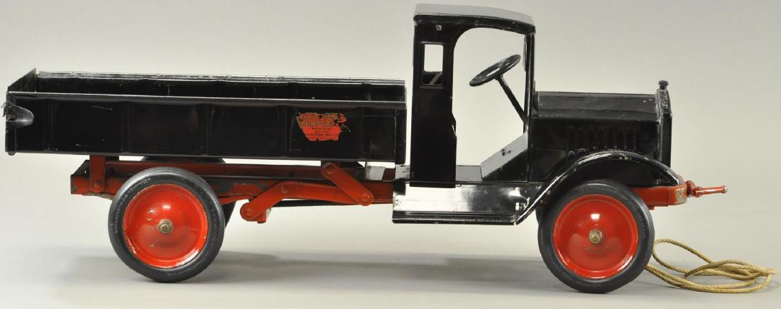 KEYSTONE CRANK DUMP TRUCK (1 of 2)
