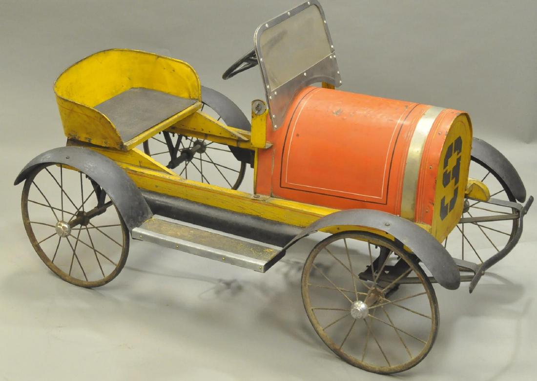 #9 EARLY PIONEER RACER PEDAL CAR (1 of 2)