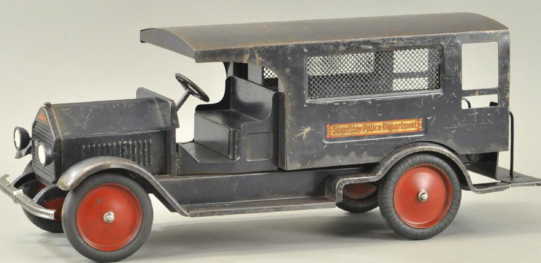 STURDITOY POLICE PATROL (1 of 3)