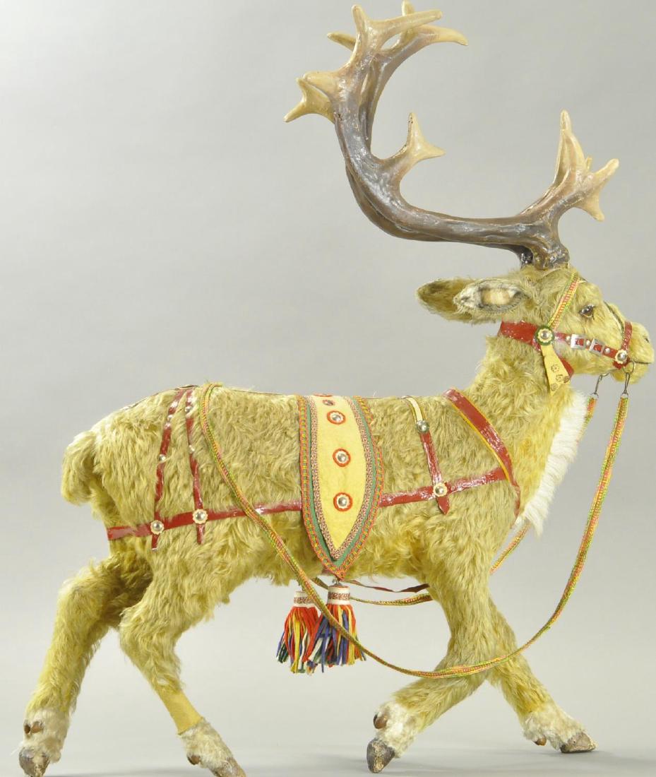 MAGNIFICENT CHRISTMAS REINDEER