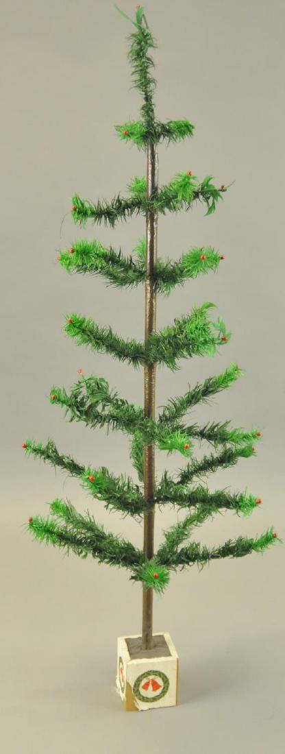 SQUARE BASE FEATHER TREE (1 of 3)