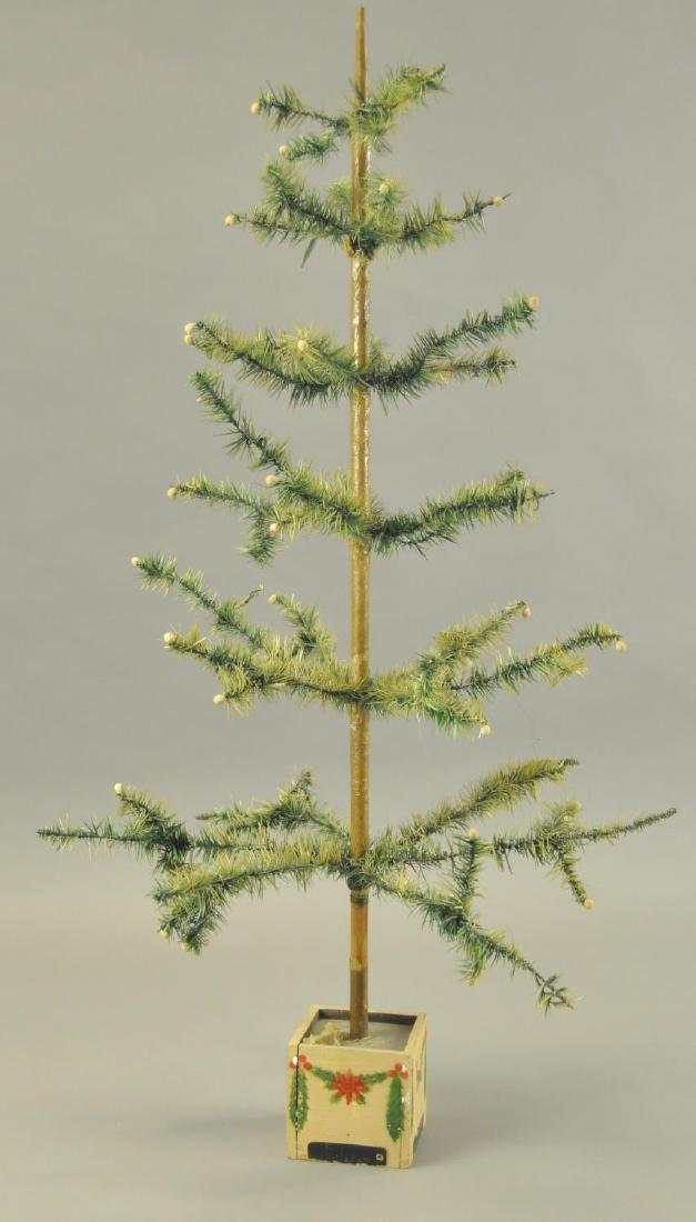 SQUARE BASE FEATHER TREE (1 of 3)