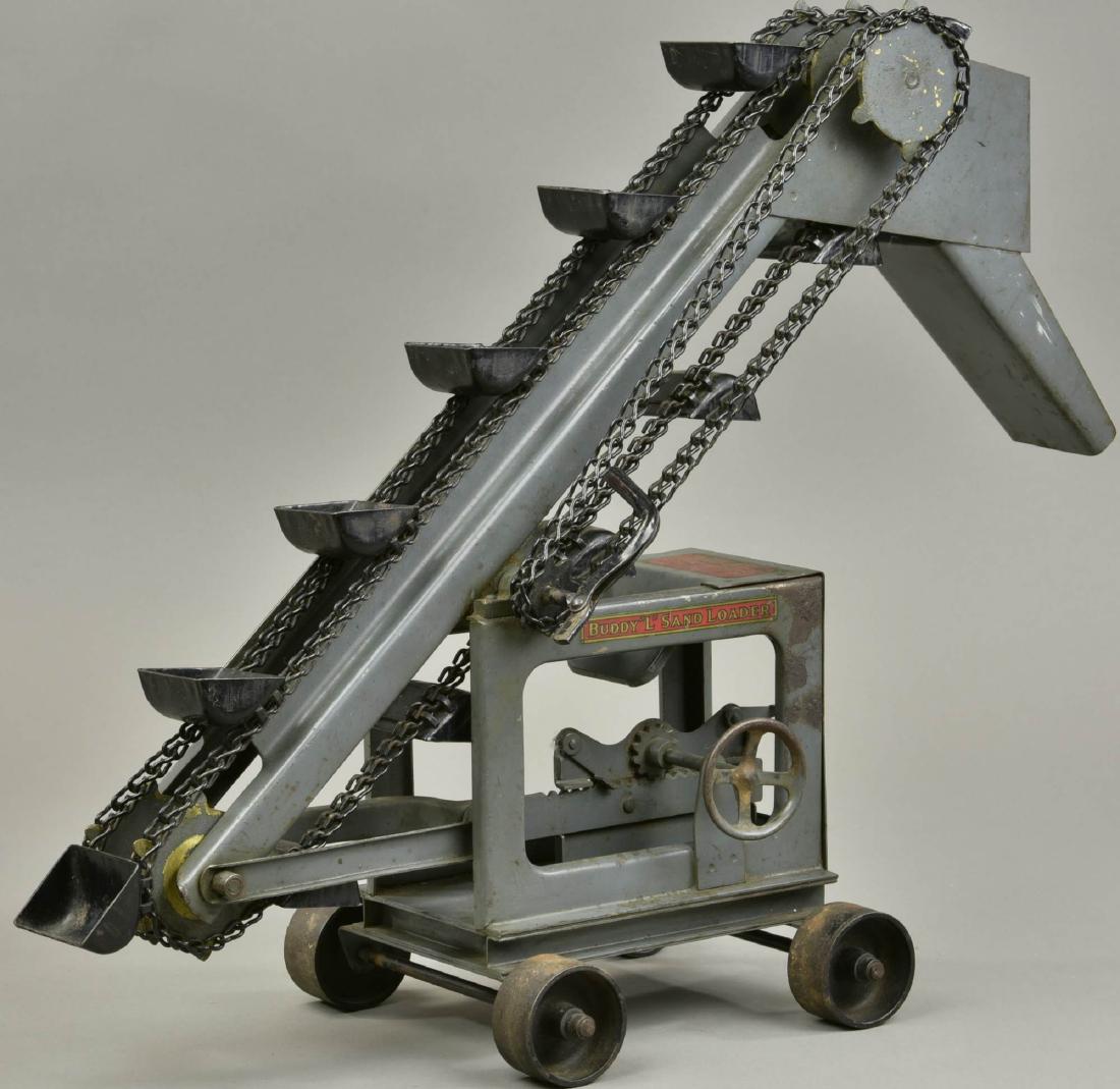 BUDDY 'L' SAND LOADER #230 (1 of 2)