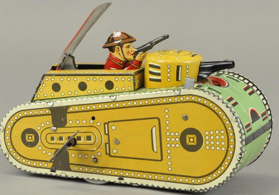 MARX ROLLING ARMY TANK (1 of 4)