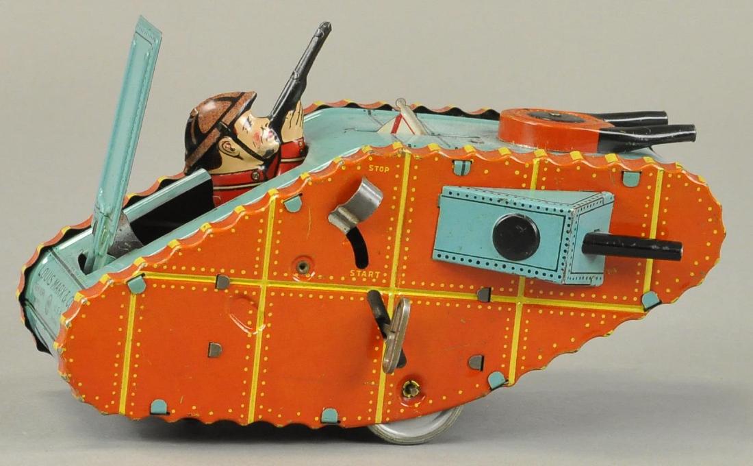 MARX ROLLING ARMY TANK (1 of 3)