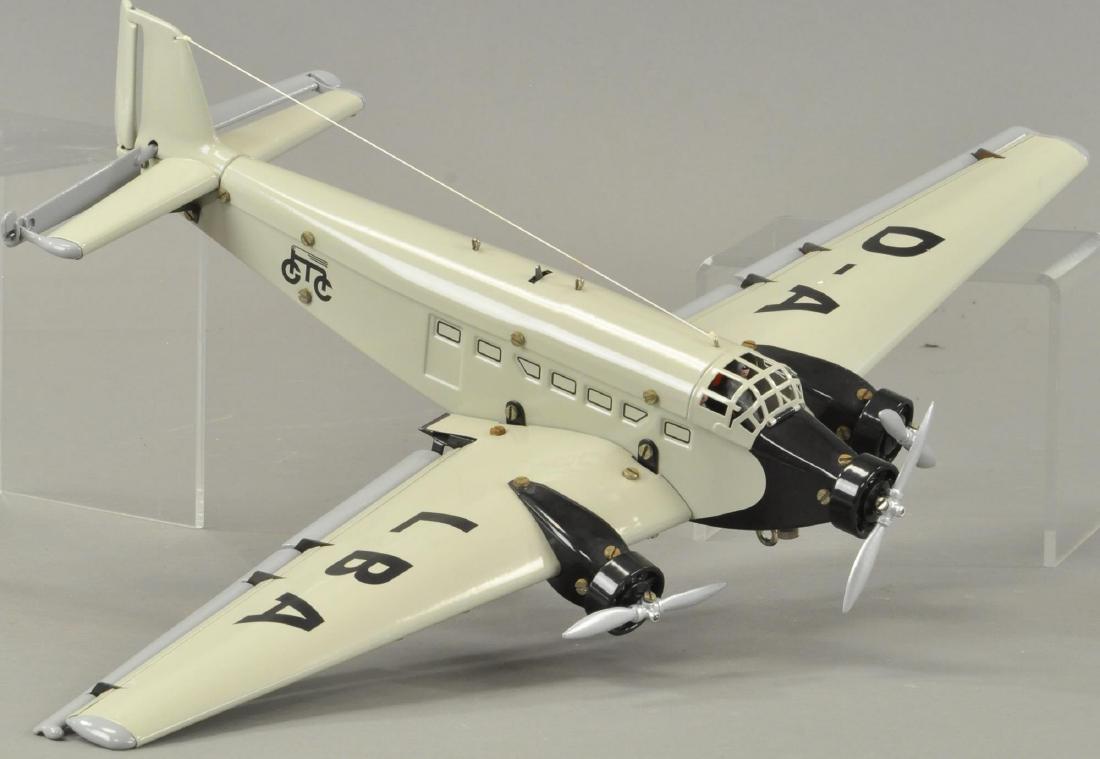 MARKLIN D-ALBA CONTEMPORARY AIRPLANE (1 of 4)