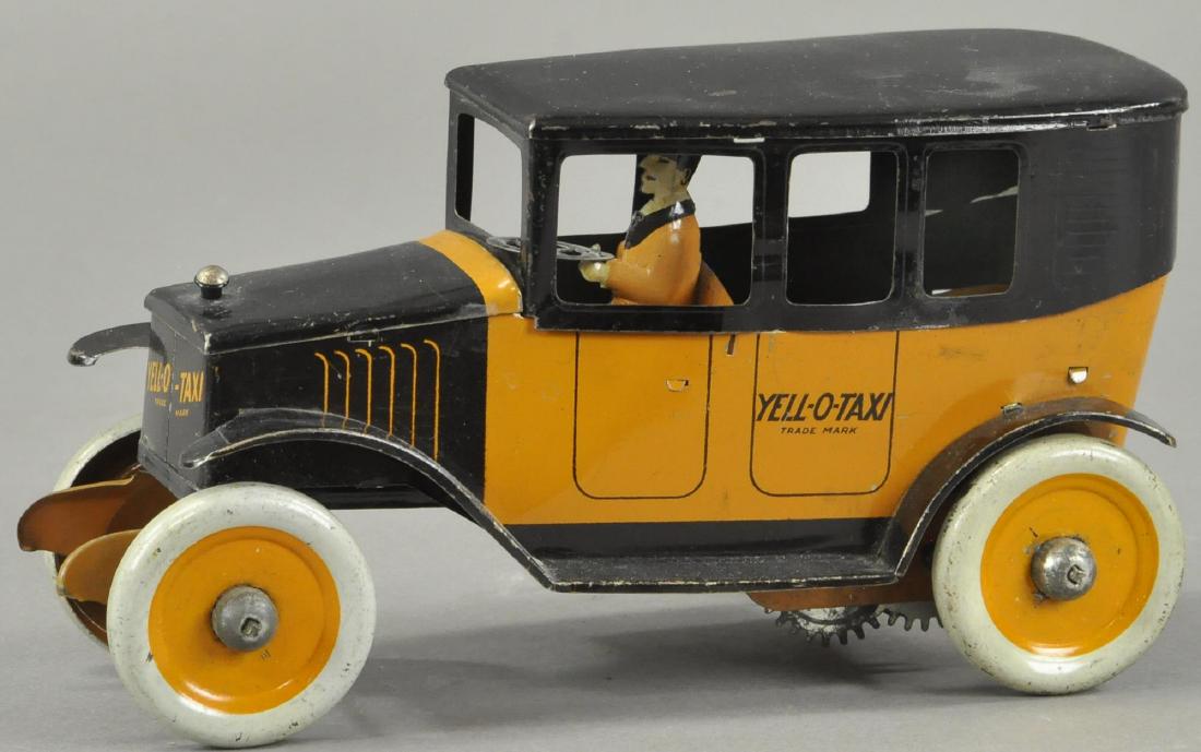 STRAUSS YELL-O-TAXI (1 of 4)