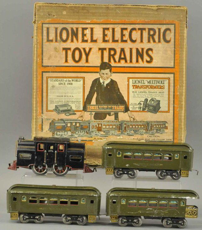 BOXED LIONEL STANDARD GAUGE #33 LOCO AND CARS (1 of 4)