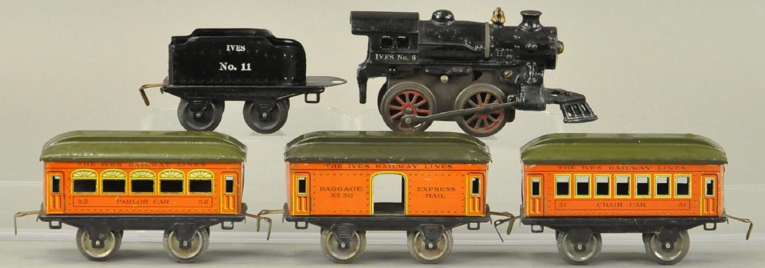 IVES O GAUGE PASSENGER SET WITH #6 LOCO (1 of 4)