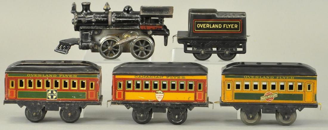 HAFNER SET WITH CANADIAN FLYER CAR (1 of 2)