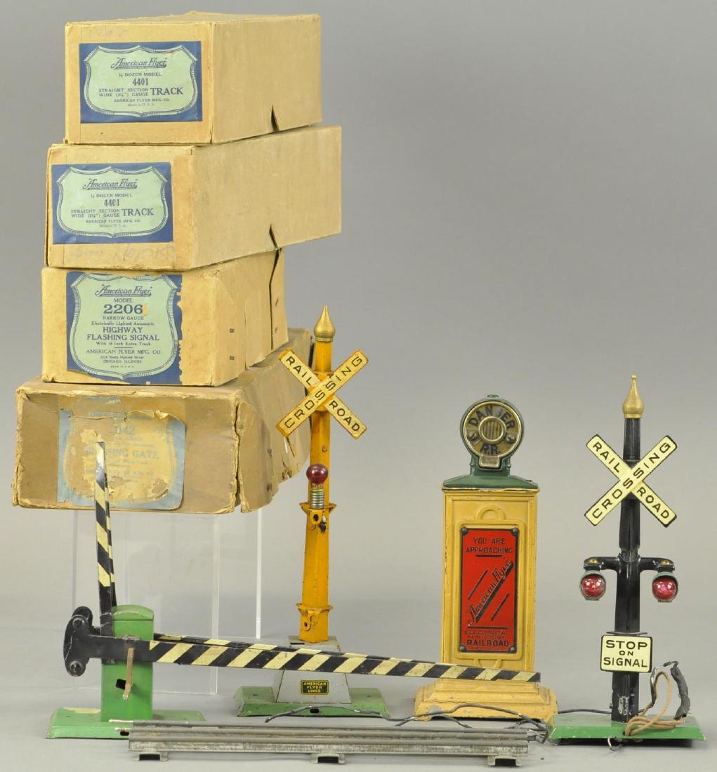 BOXED AMERICAN FLYER WIDE GAUGE SIGNALS LOT OF 4 (1 of 2)